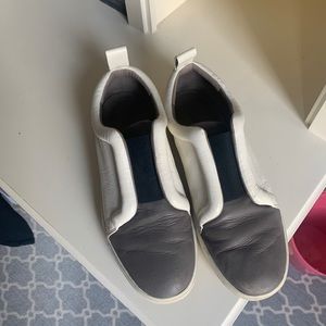 Vince Slip on Sneakers size 39